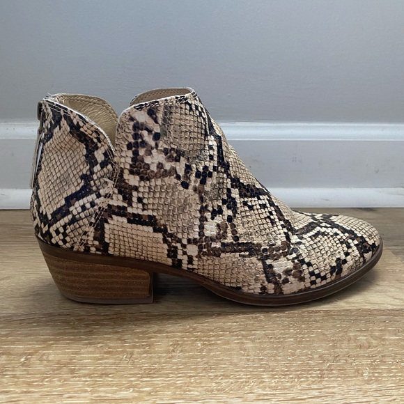 Michael by Michael Shannon Snake Booties - Picture 6 of 12